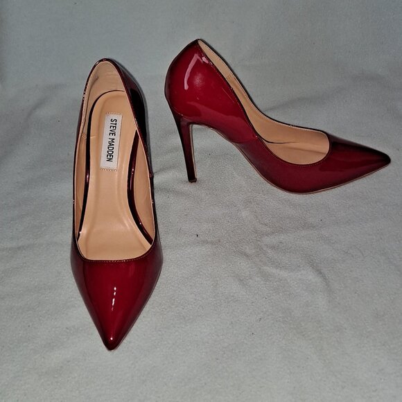 Steve Madden Altisha Pointed Toe Faux Patent Leather Stiletto Heels 8 - Picture 2 of 7